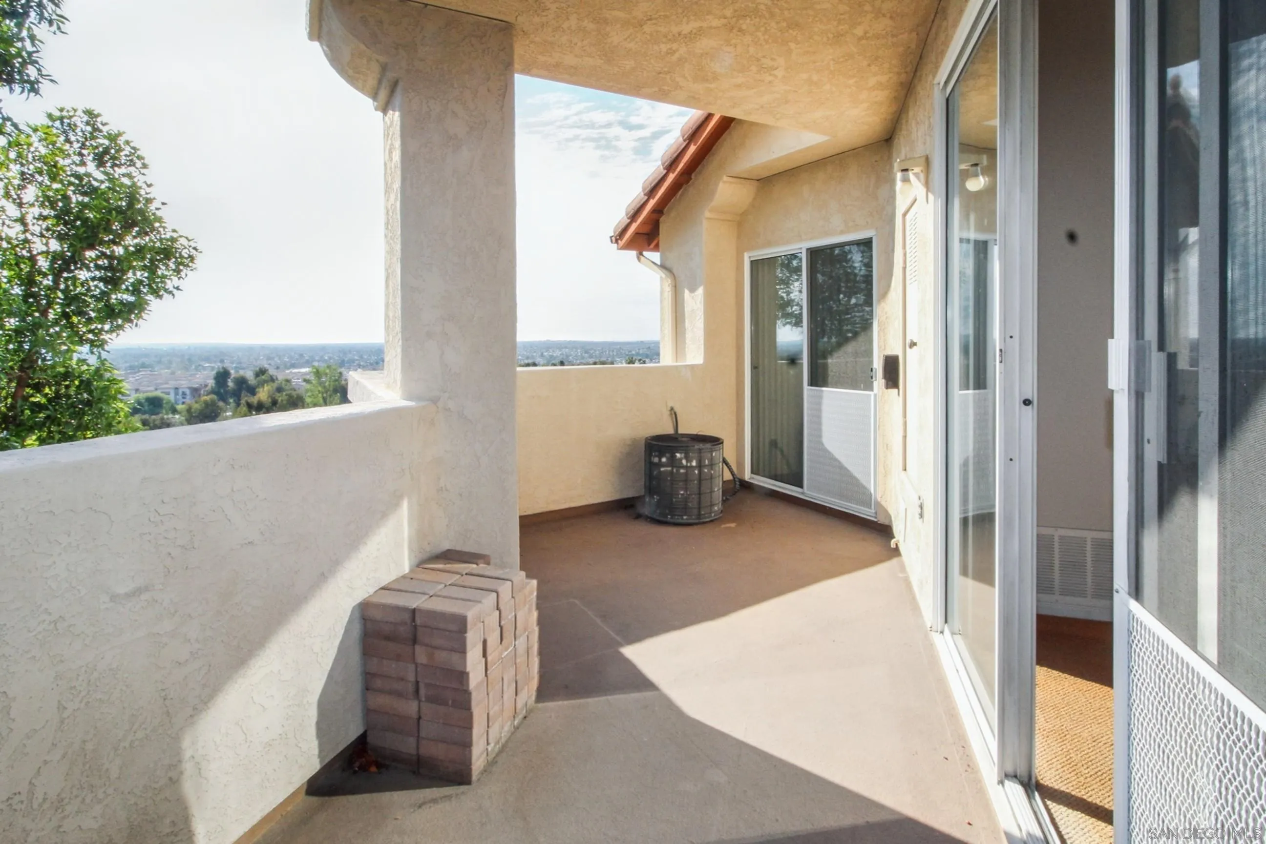 Photo #7: 260007857 Listing: Photo #7