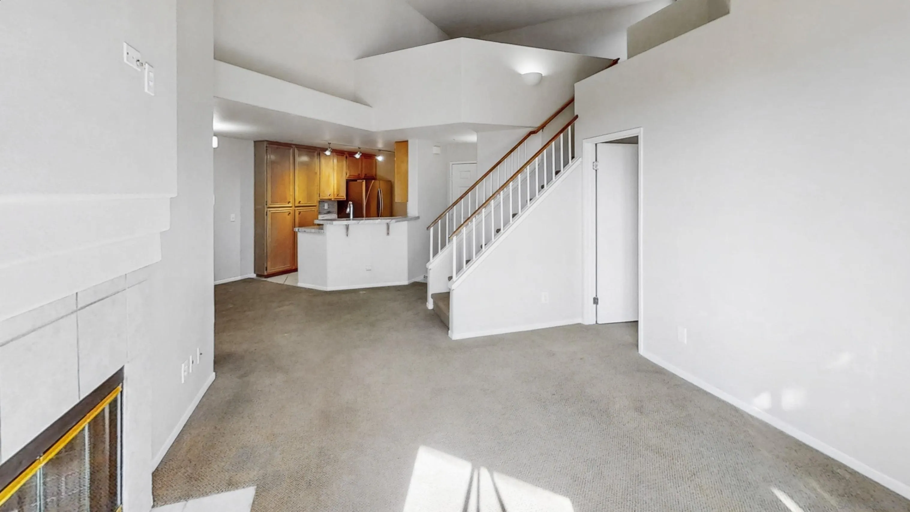 Photo #8: 260007857 Listing: Photo #8