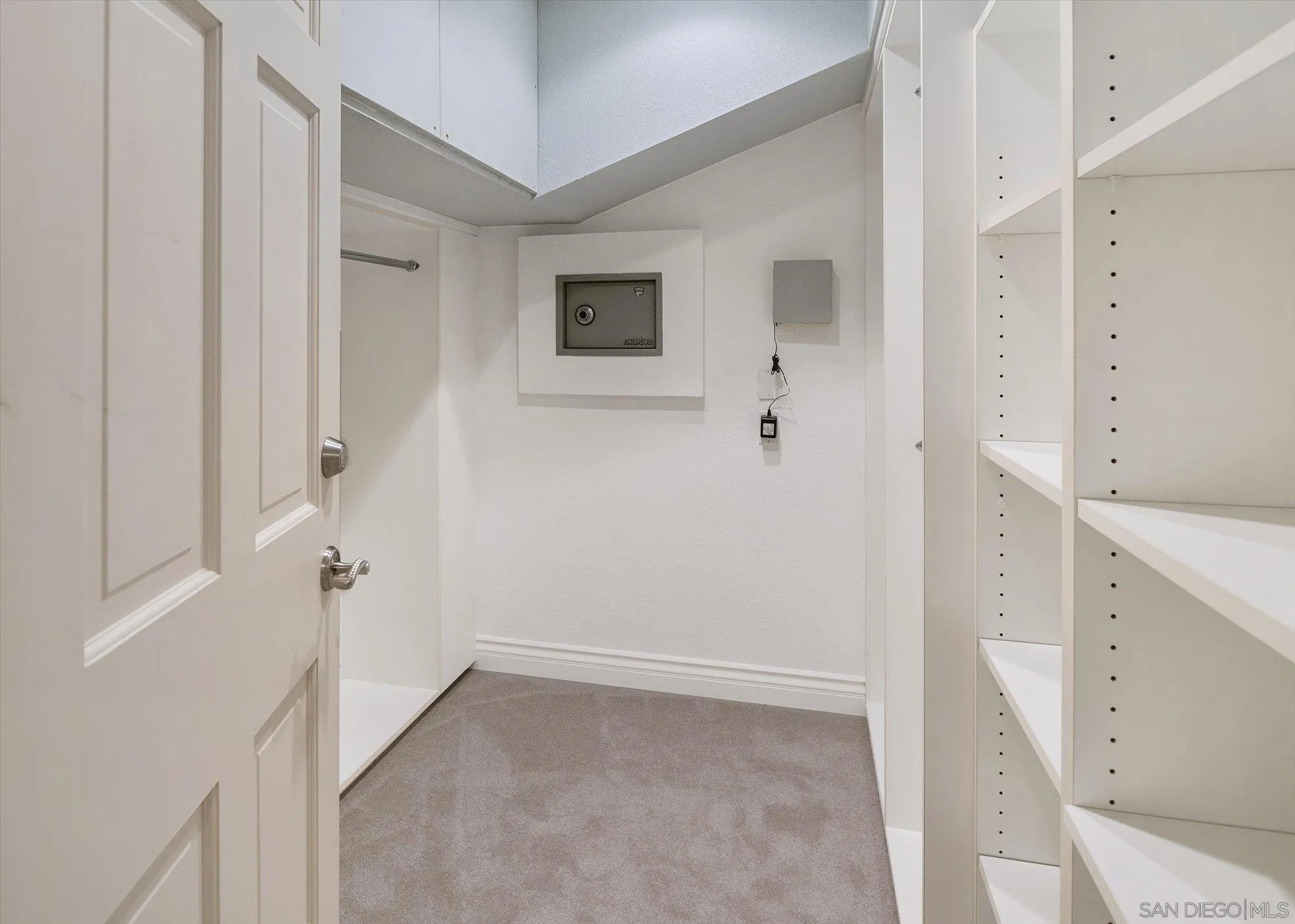 Photo #41: 260007860 Listing: Photo #41