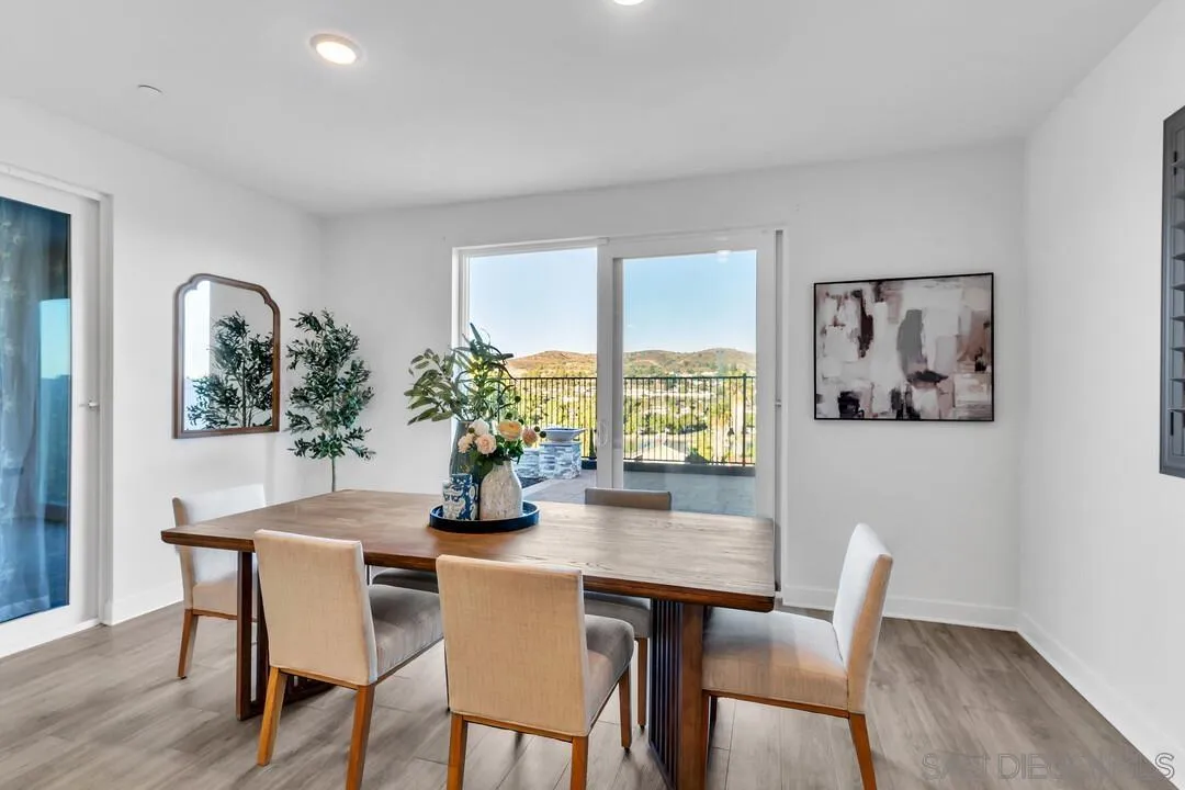 8989 Trailridge Ave, Santee, CA, 92071