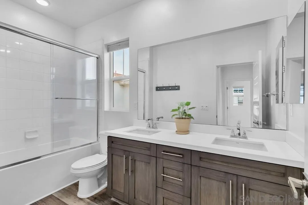 8989 Trailridge Ave, Santee, CA, 92071