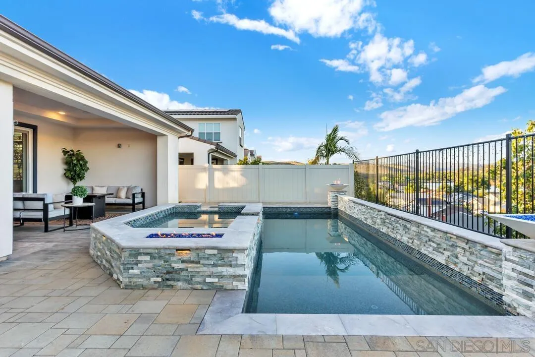 8989 Trailridge Ave, Santee, CA, 92071