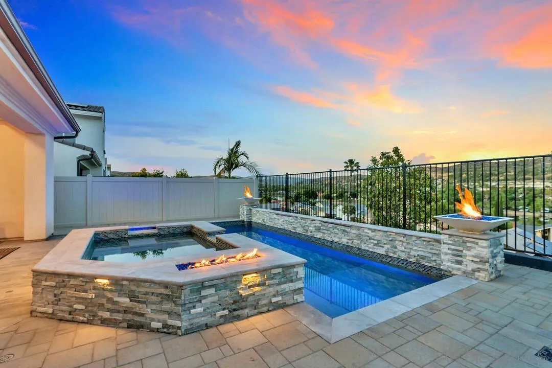 8989 Trailridge Ave, Santee, CA, 92071