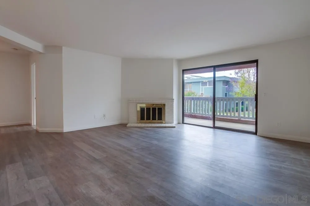 Photo #2: 260007868 Listing: Photo #2