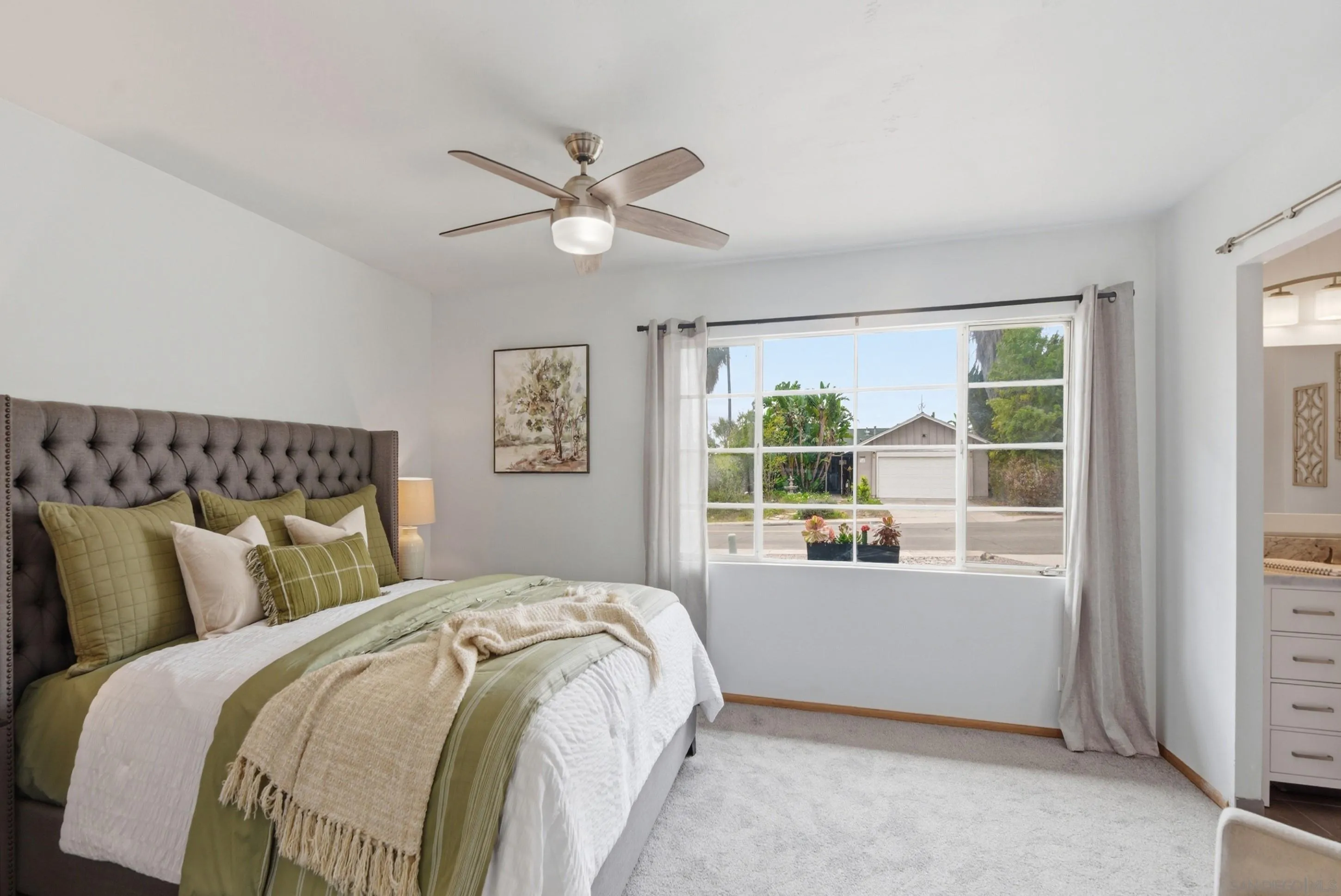 https://cdn.realtyfeed.com/cdn/127/260007870/894b08c8d97dcd858b6c2d85f661dd61.webp