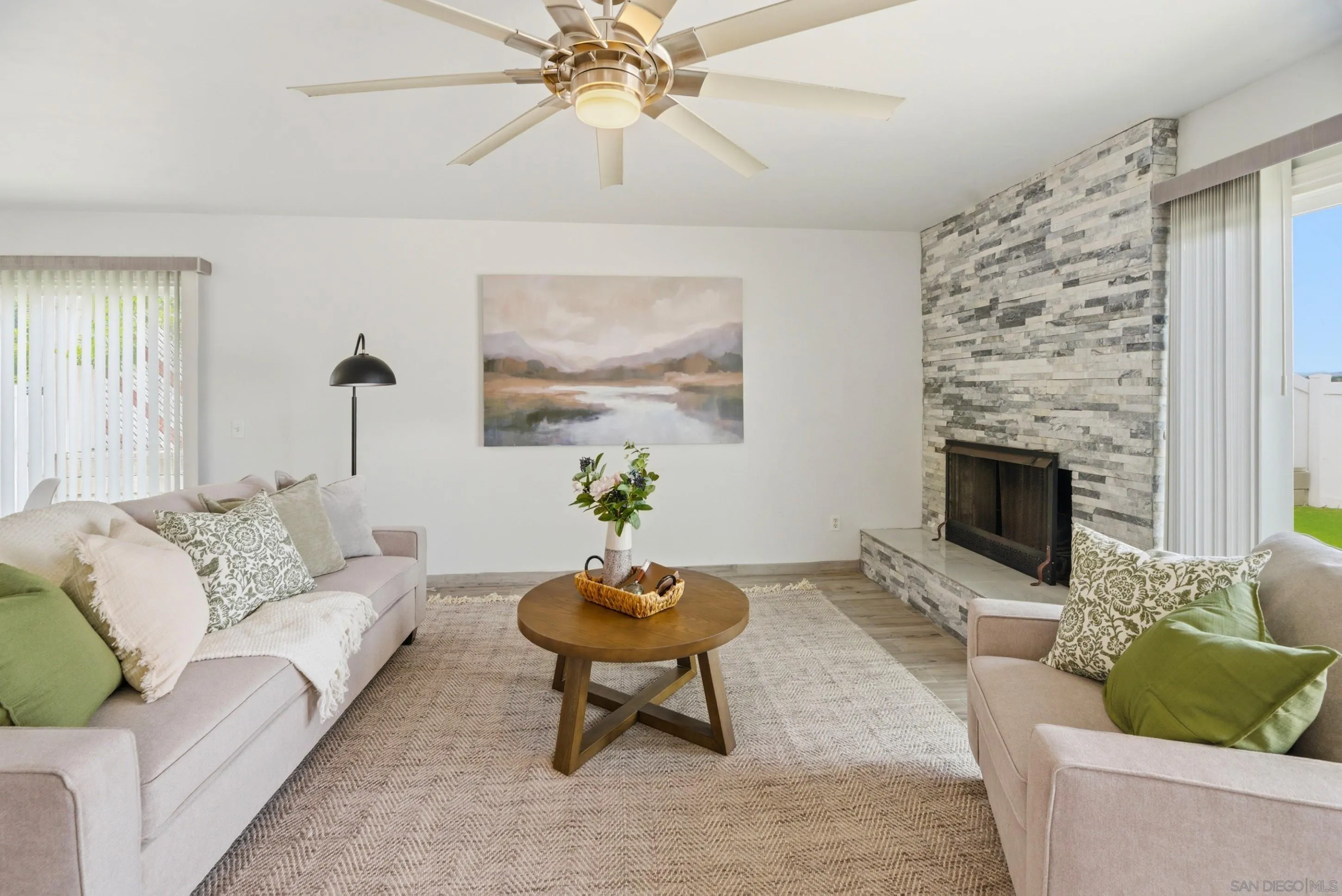 https://cdn.realtyfeed.com/cdn/127/260007870/ecc24d4e067af8ed5778228e46f2552b.webp