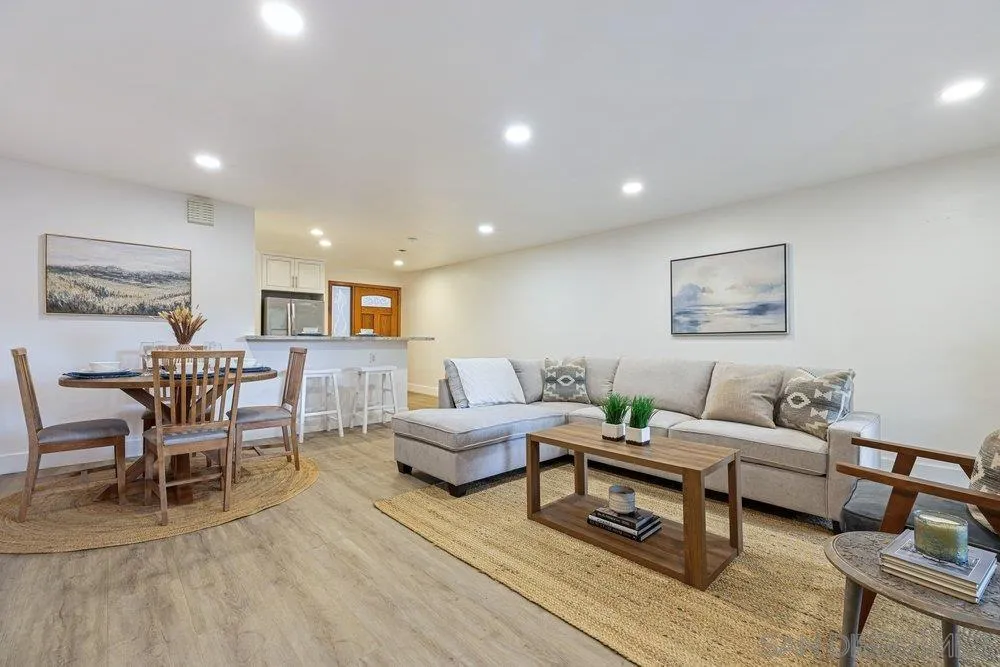 Photo #4: 260007871 Listing: Photo #4