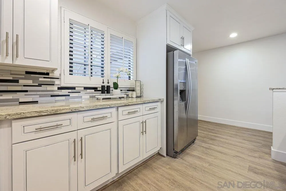 Photo #8: 260007871 Listing: Photo #8