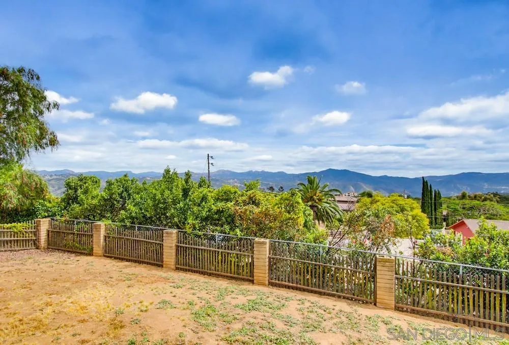 https://cdn.realtyfeed.com/cdn/127/260007873/1666765641a5775b757fd55db00d1533.webp