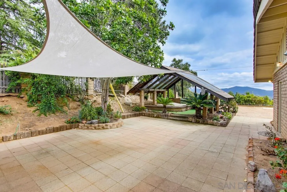 https://cdn.realtyfeed.com/cdn/127/260007873/469c5c12d231058c26301ee4fb94342a.webp