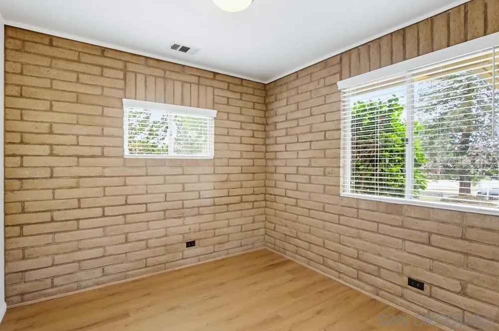 https://cdn.realtyfeed.com/cdn/127/260007873/5039372fae658fe62491e1677e8df3d5.webp