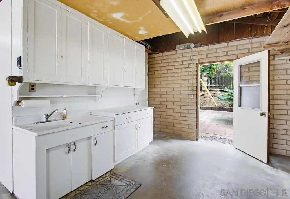 https://cdn.realtyfeed.com/cdn/127/260007873/6c2141c04cfabb8eb280f6e54a84ce8b.webp