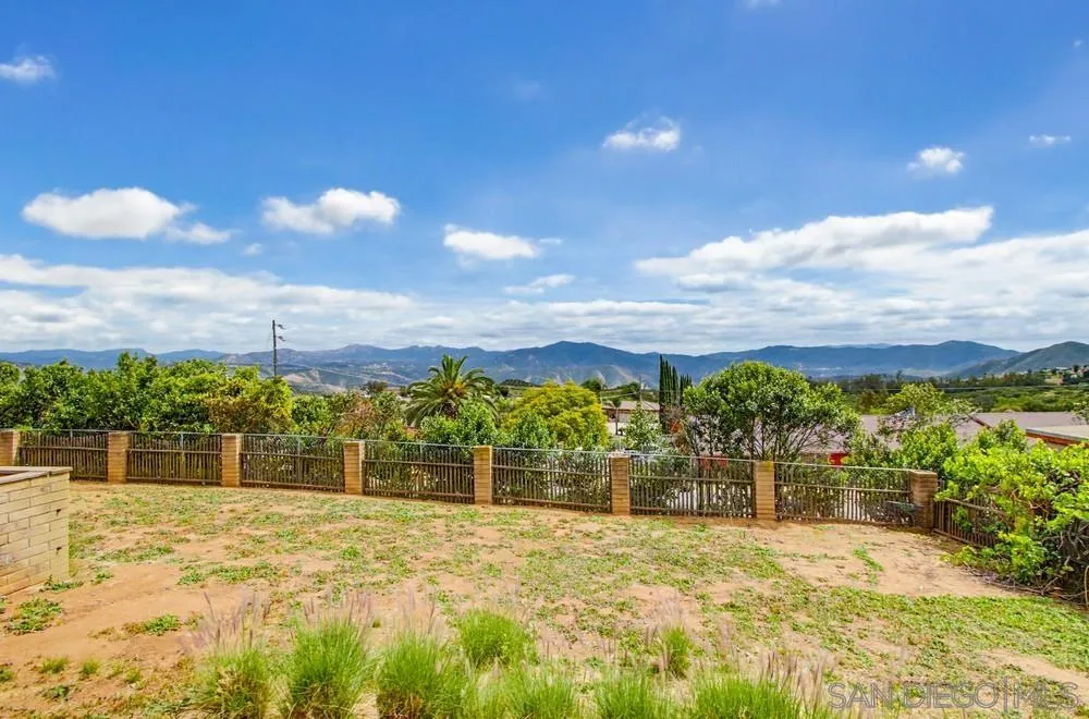 https://cdn.realtyfeed.com/cdn/127/260007873/8e926482aeb934a0833b389074a4a157.webp