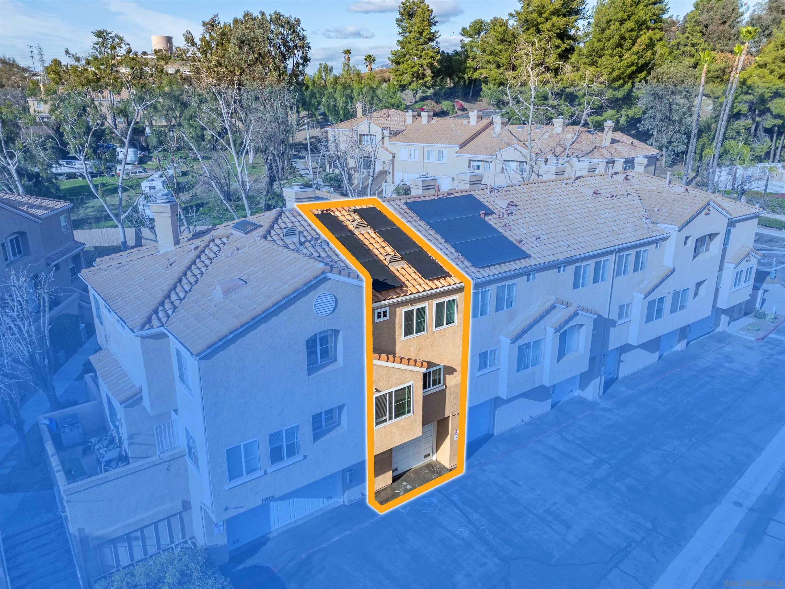 Photo #2: 260007874 Listing: Photo #2