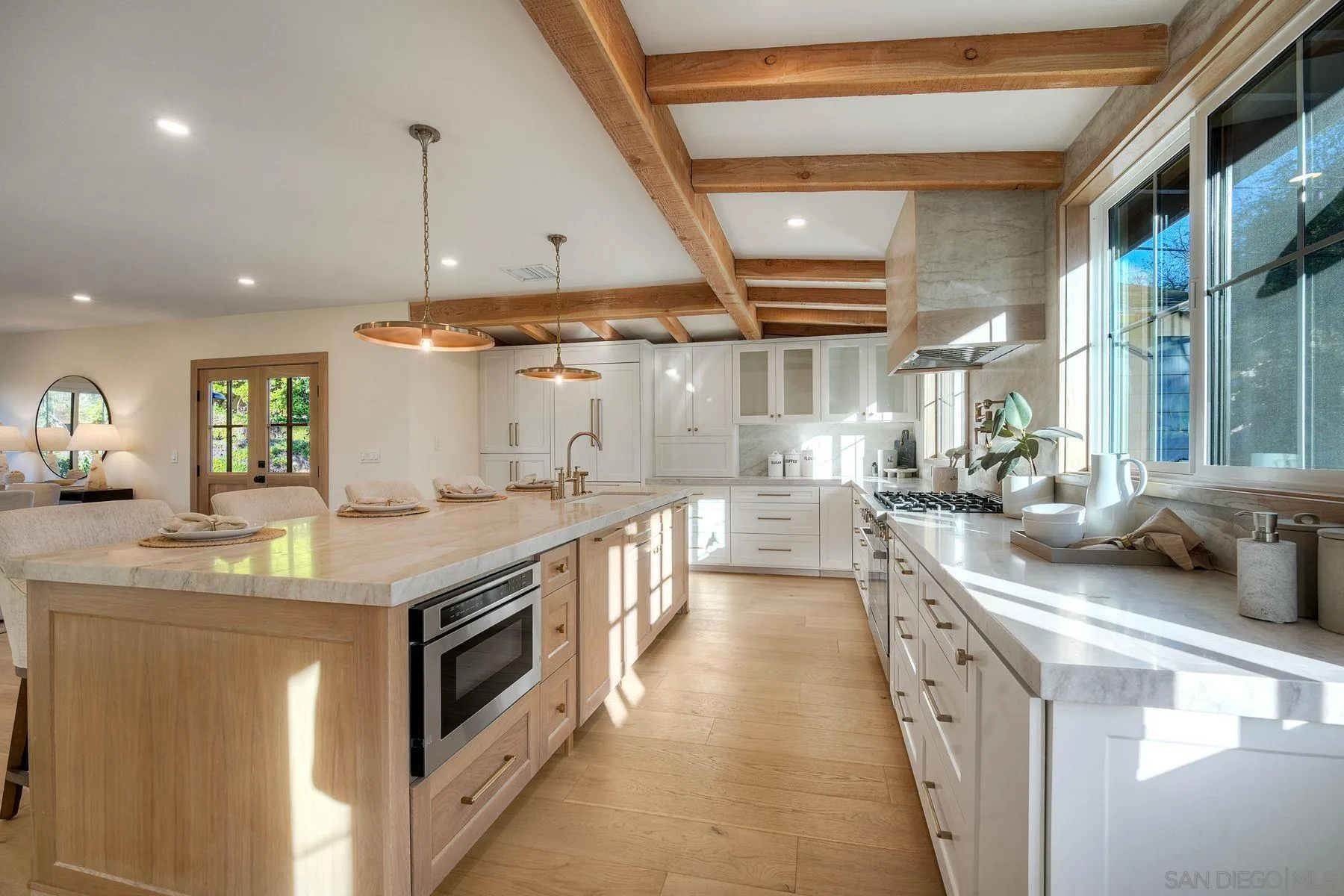 https://cdn.realtyfeed.com/cdn/127/260007875/08c0f51fe9ab5c53a481f304c5d55e79.webp