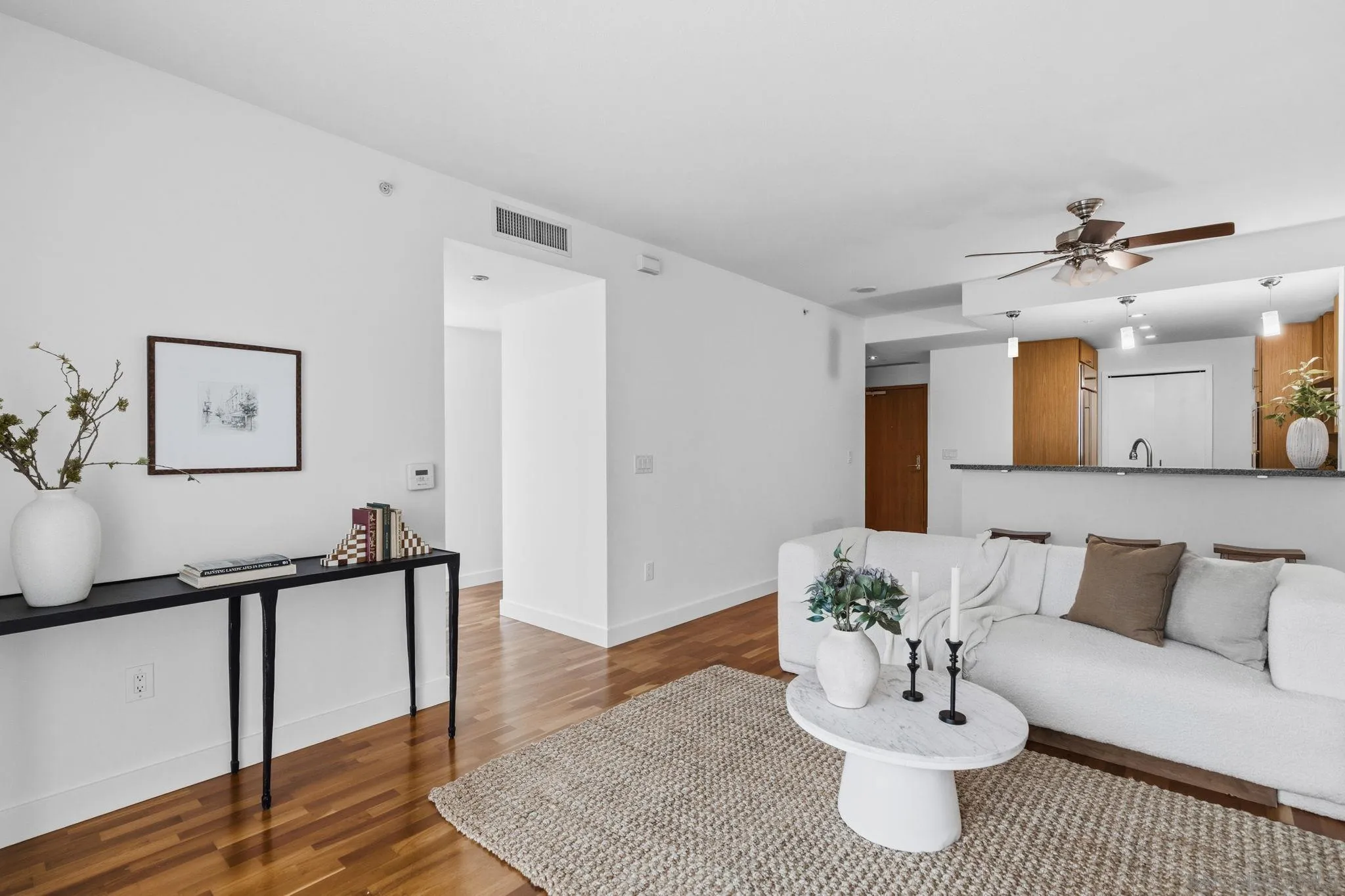 Photo #12: 260007876 Listing: Photo #12