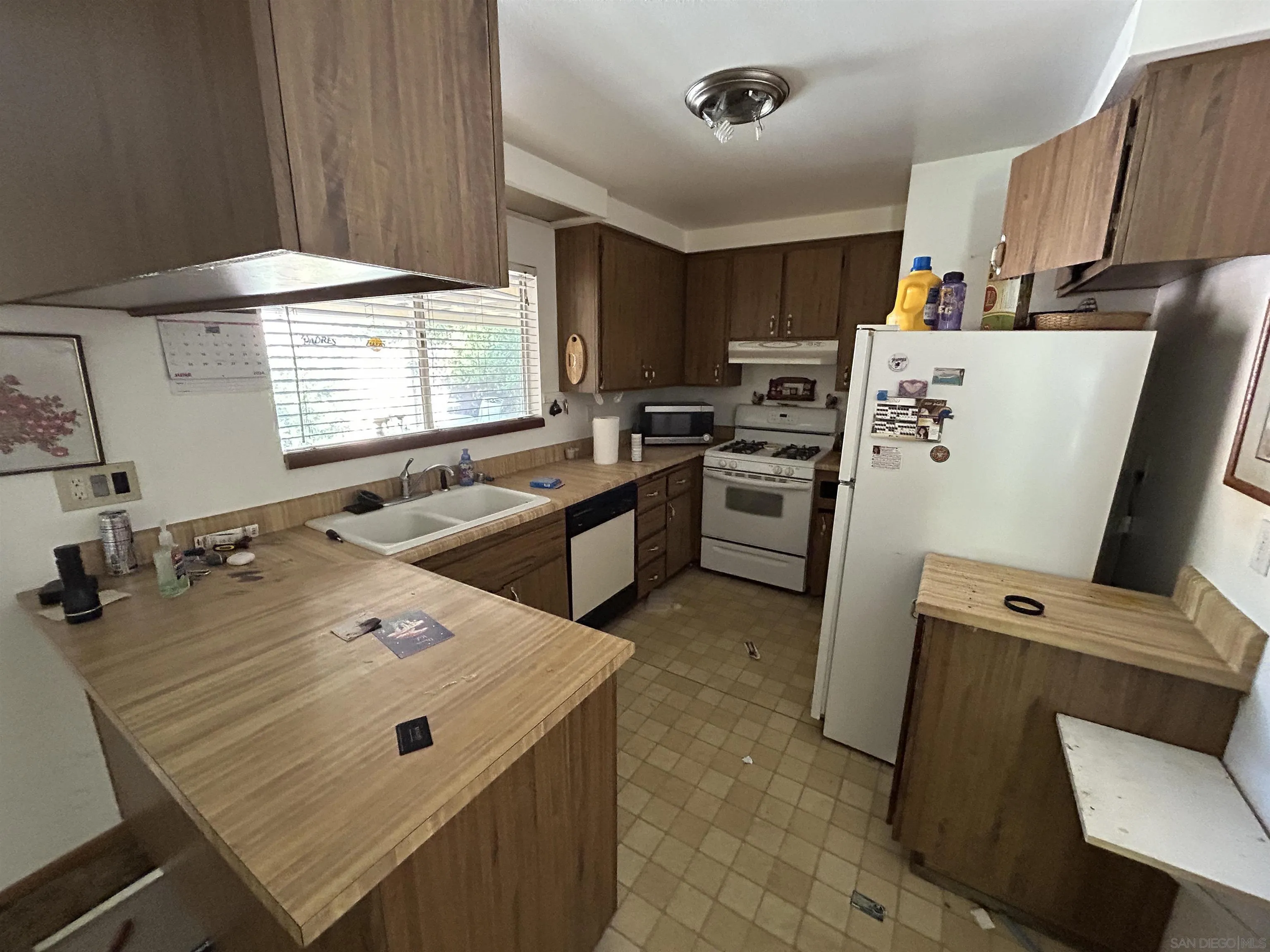 3164 Carr Dr, Oceanside, CA, 92056