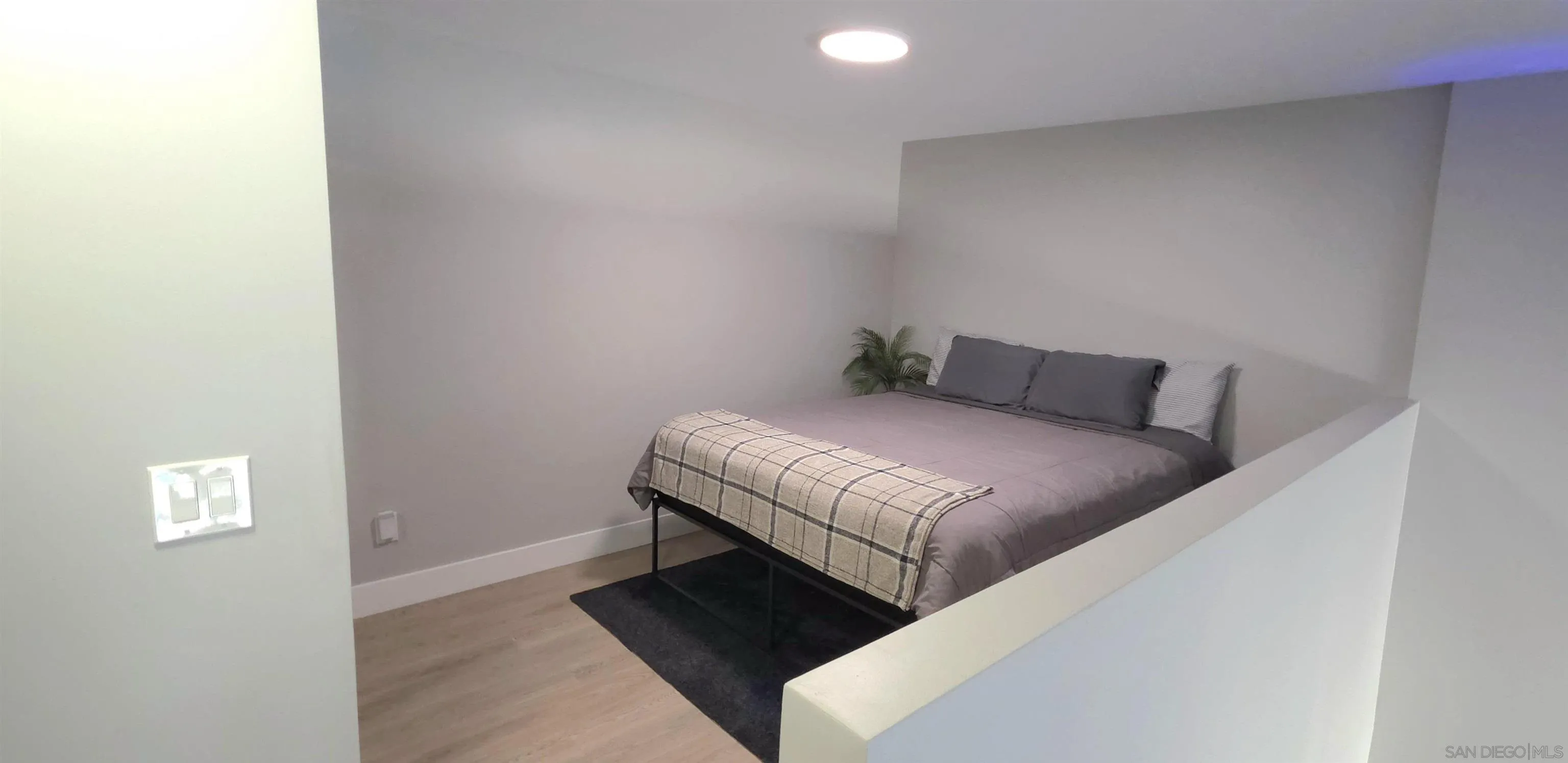 https://cdn.realtyfeed.com/cdn/127/260007888/8c3e8fa31873680a170c1de7c472a690.webp