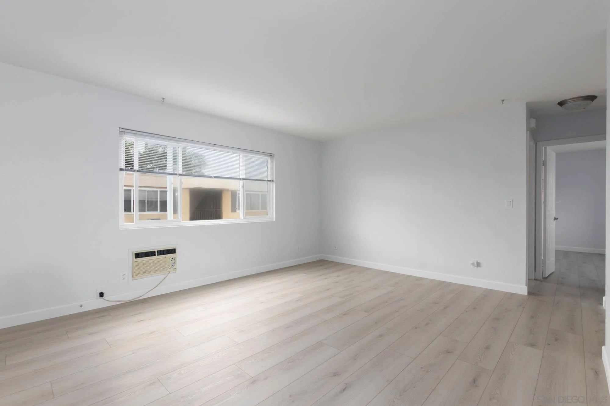 Photo #3: 260007891 Listing: Photo #3