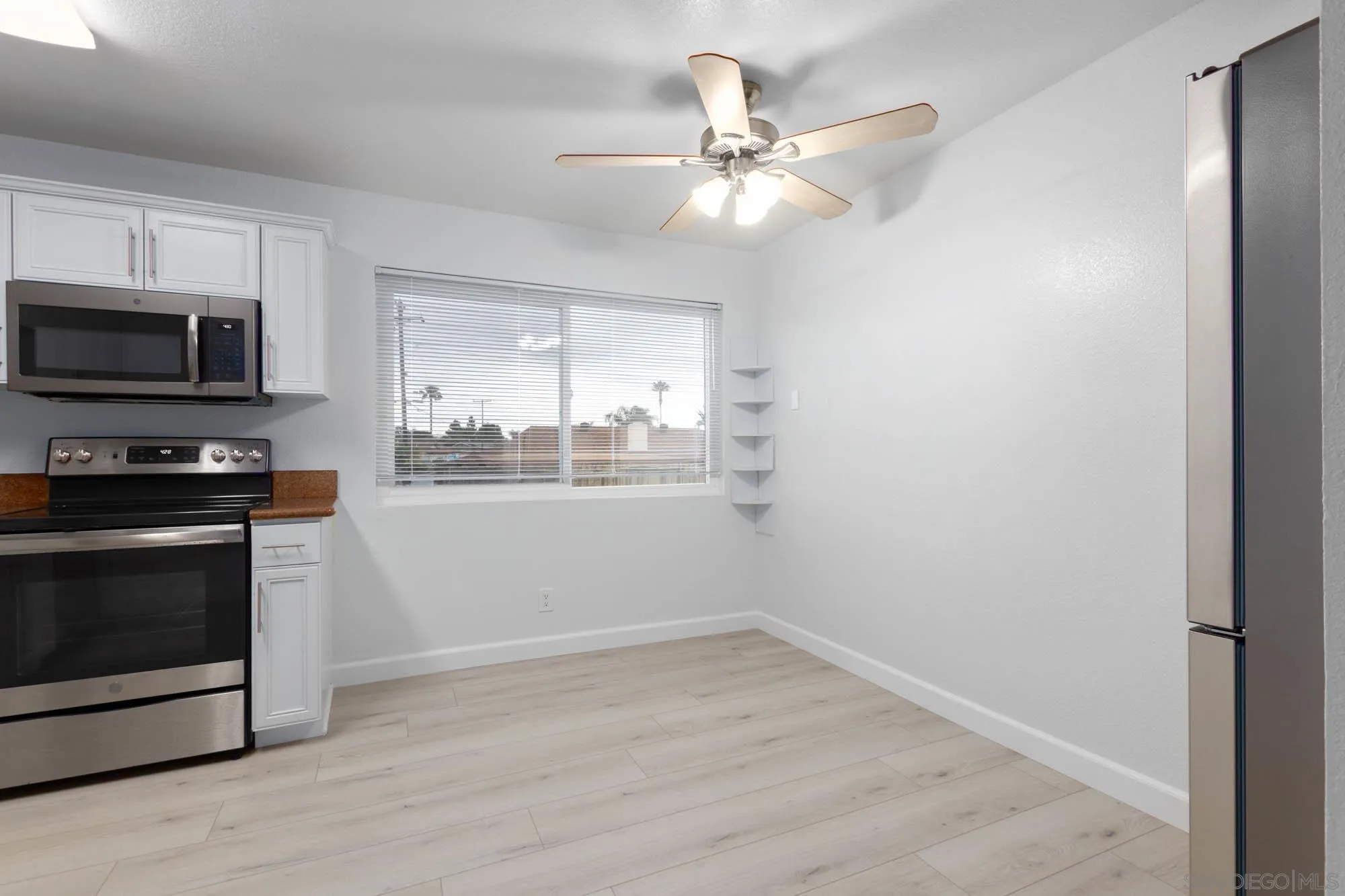 https://cdn.realtyfeed.com/cdn/127/260007891/5e8978a73b366d99bc4e70c312b8a0de.webp
