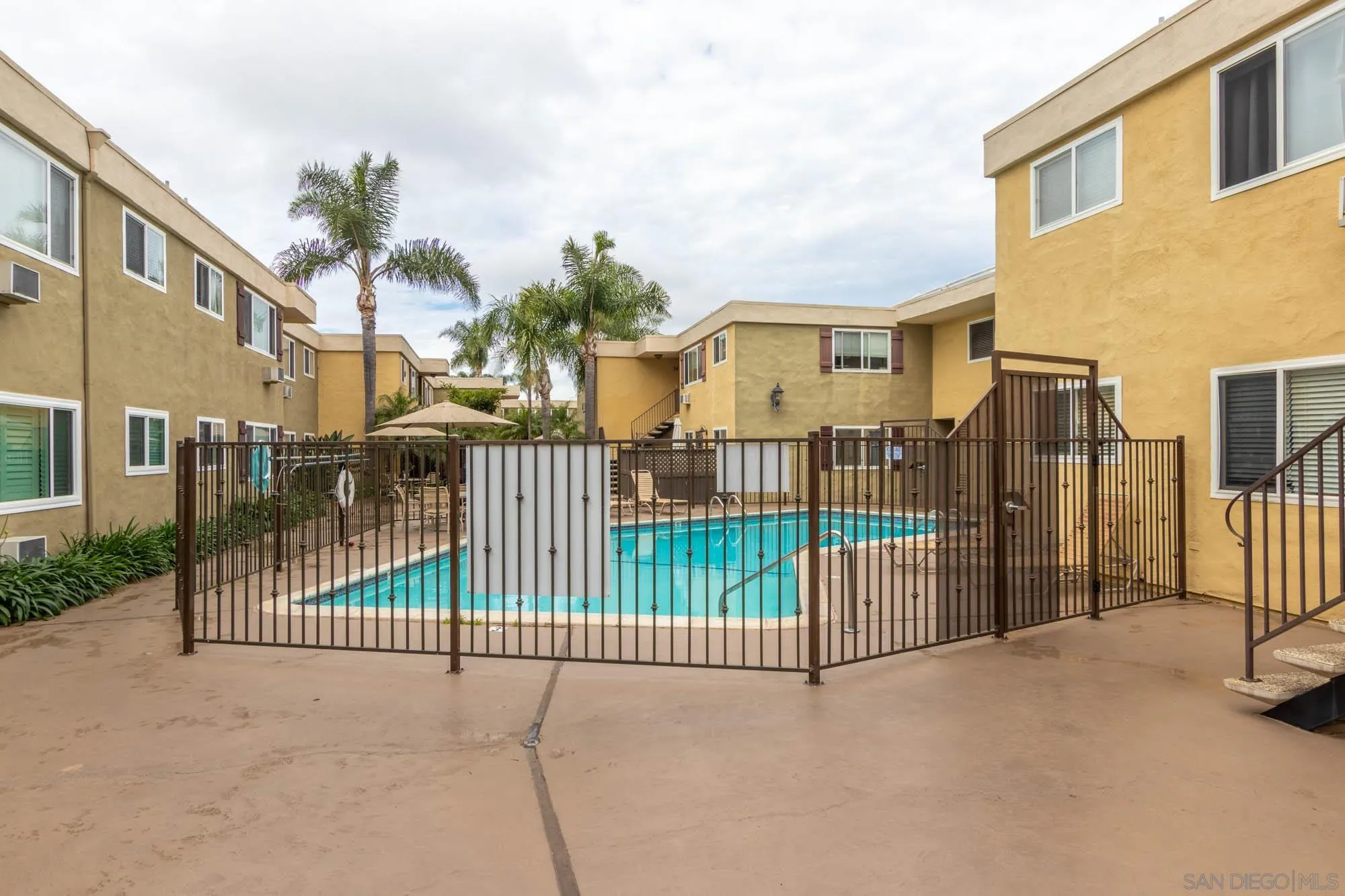 https://cdn.realtyfeed.com/cdn/127/260007891/77719cfbe8e777ba6d0fd3e4dd3e7d35.webp