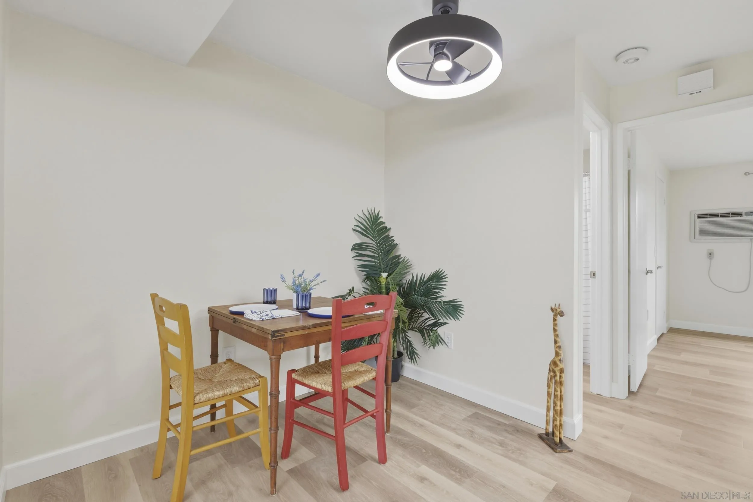 Photo #13: 260007895 Listing: Photo #13