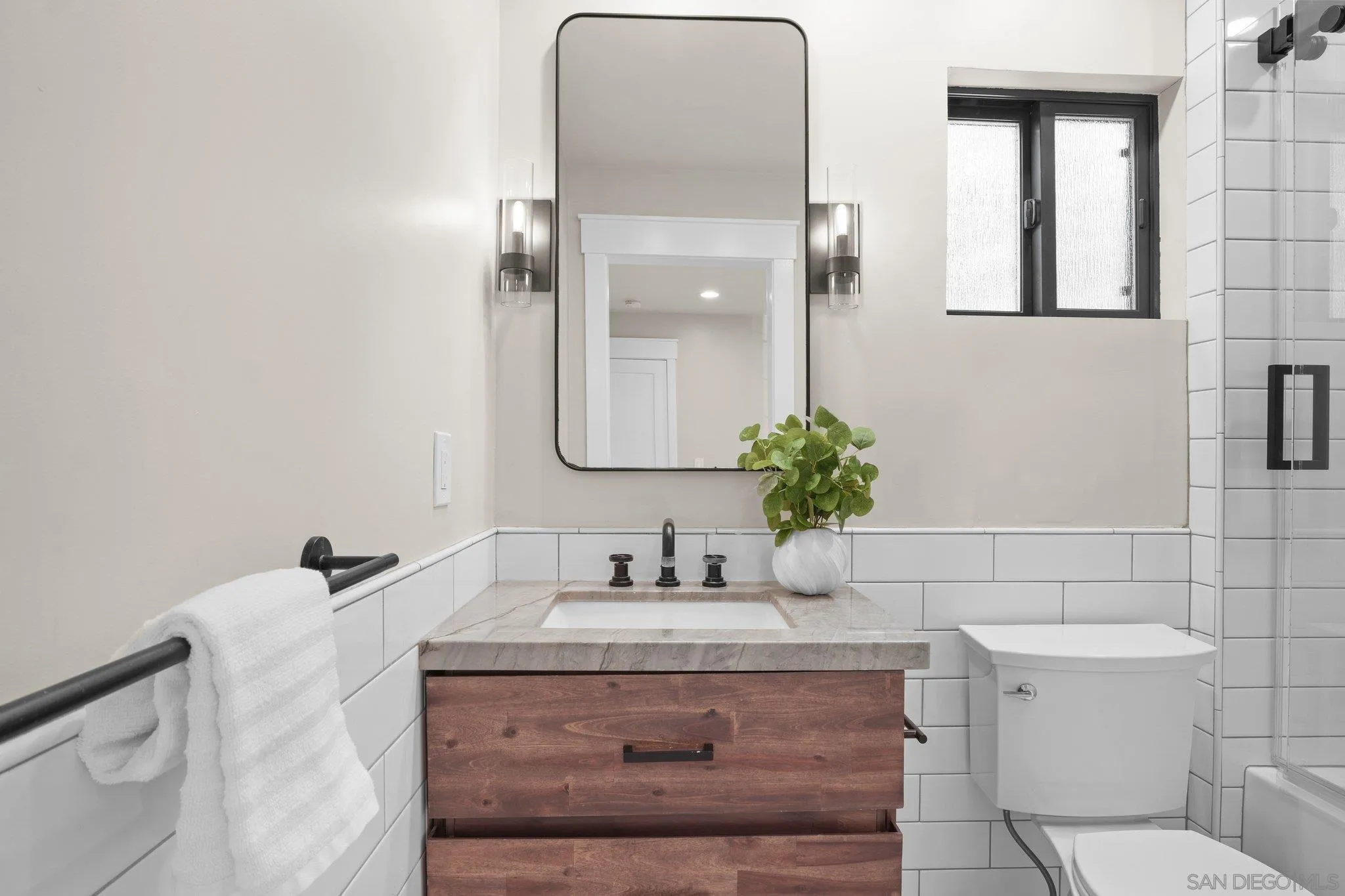 https://cdn.realtyfeed.com/cdn/127/260007902/0fe0cdfdb339029cc6bce4c8f6869fcb.webp