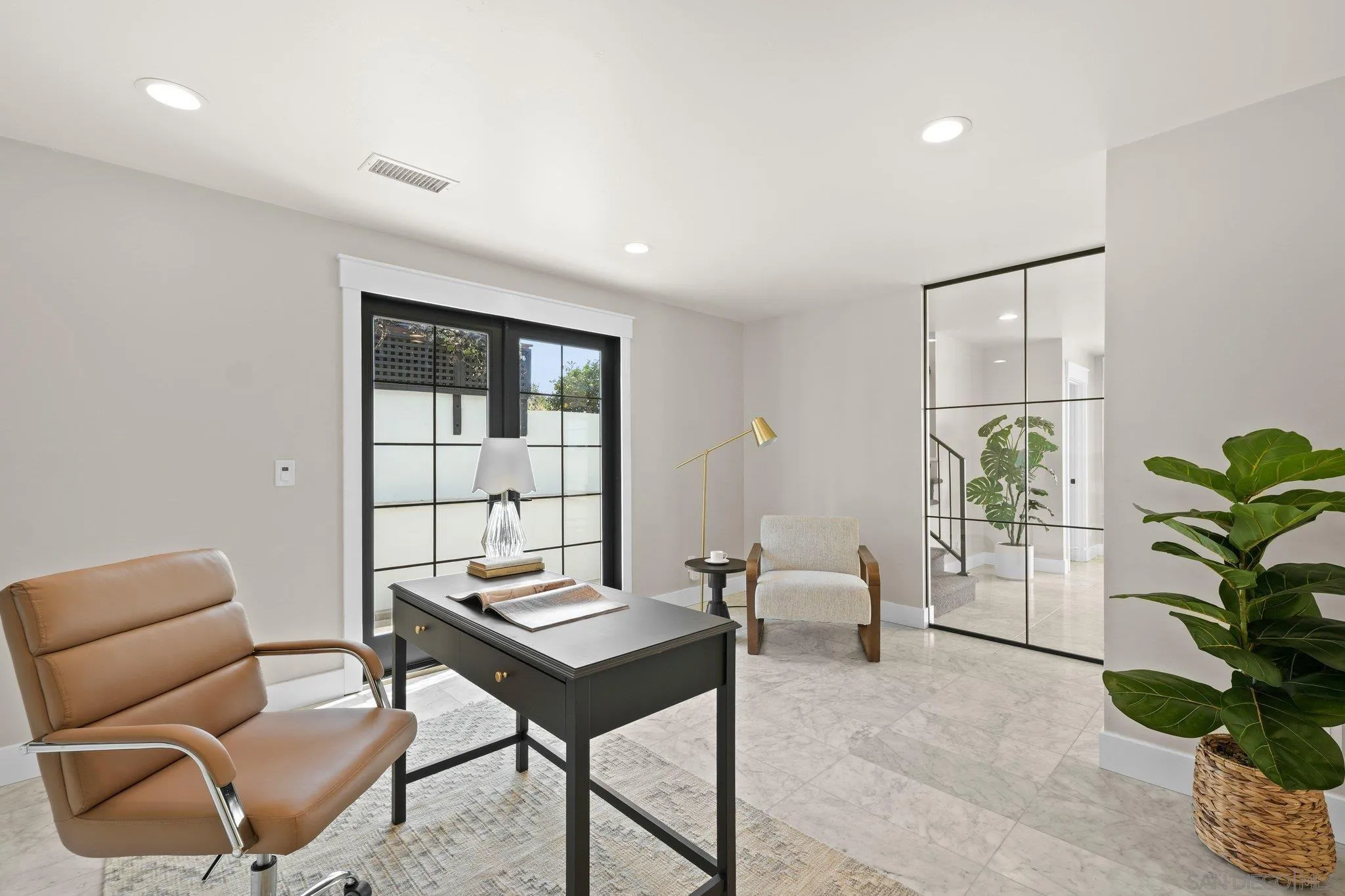 https://cdn.realtyfeed.com/cdn/127/260007902/18cacb760082cf29c9240872e69192bf.webp