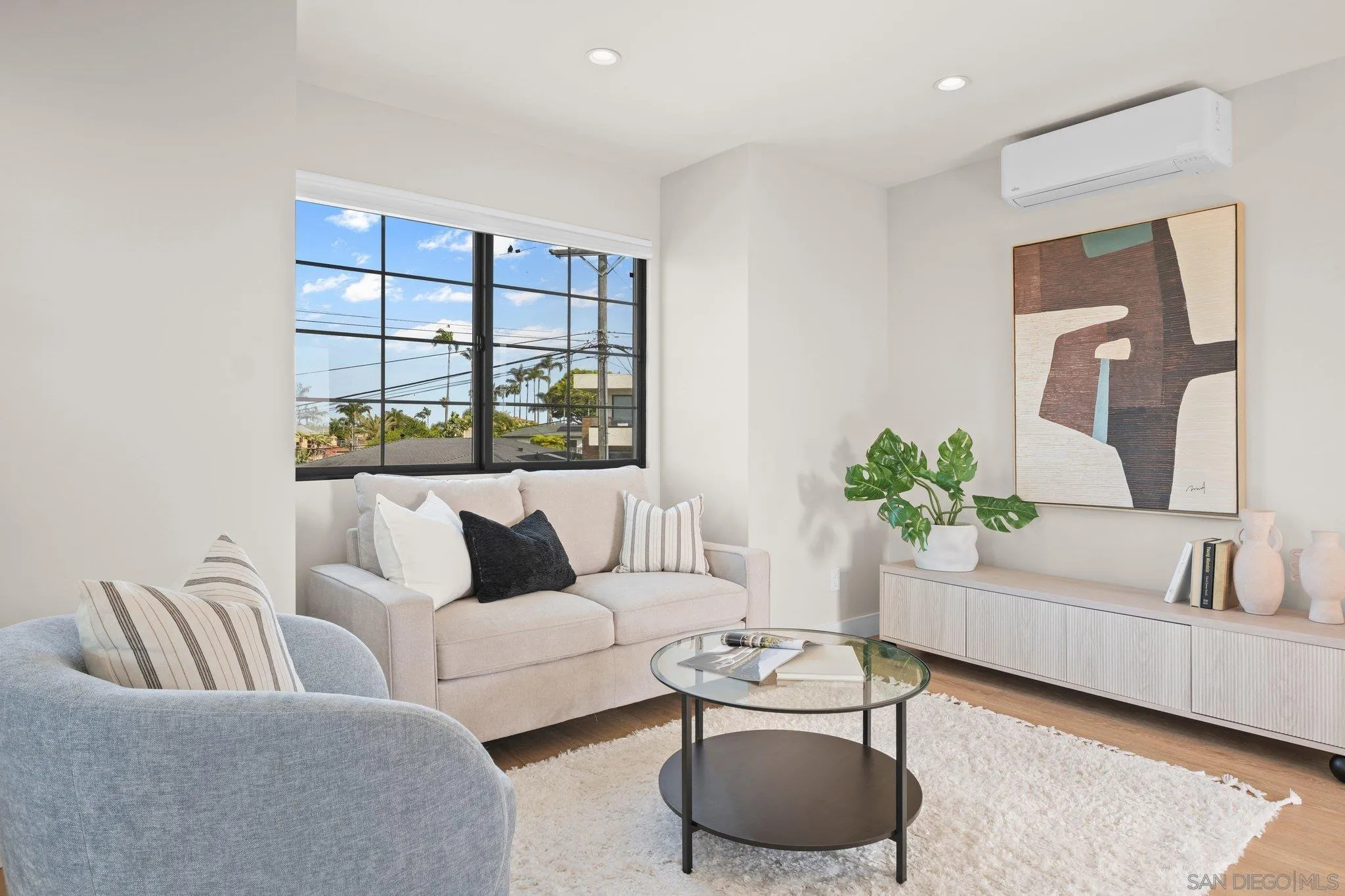 https://cdn.realtyfeed.com/cdn/127/260007902/19dcd30864355ce1215853ec2ca0f5fd.webp