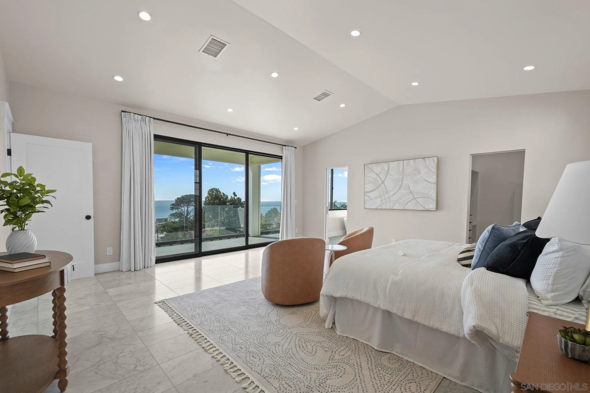 https://cdn.realtyfeed.com/cdn/127/260007902/2ab2e94384bcef9ad3e0886e596a422d.webp