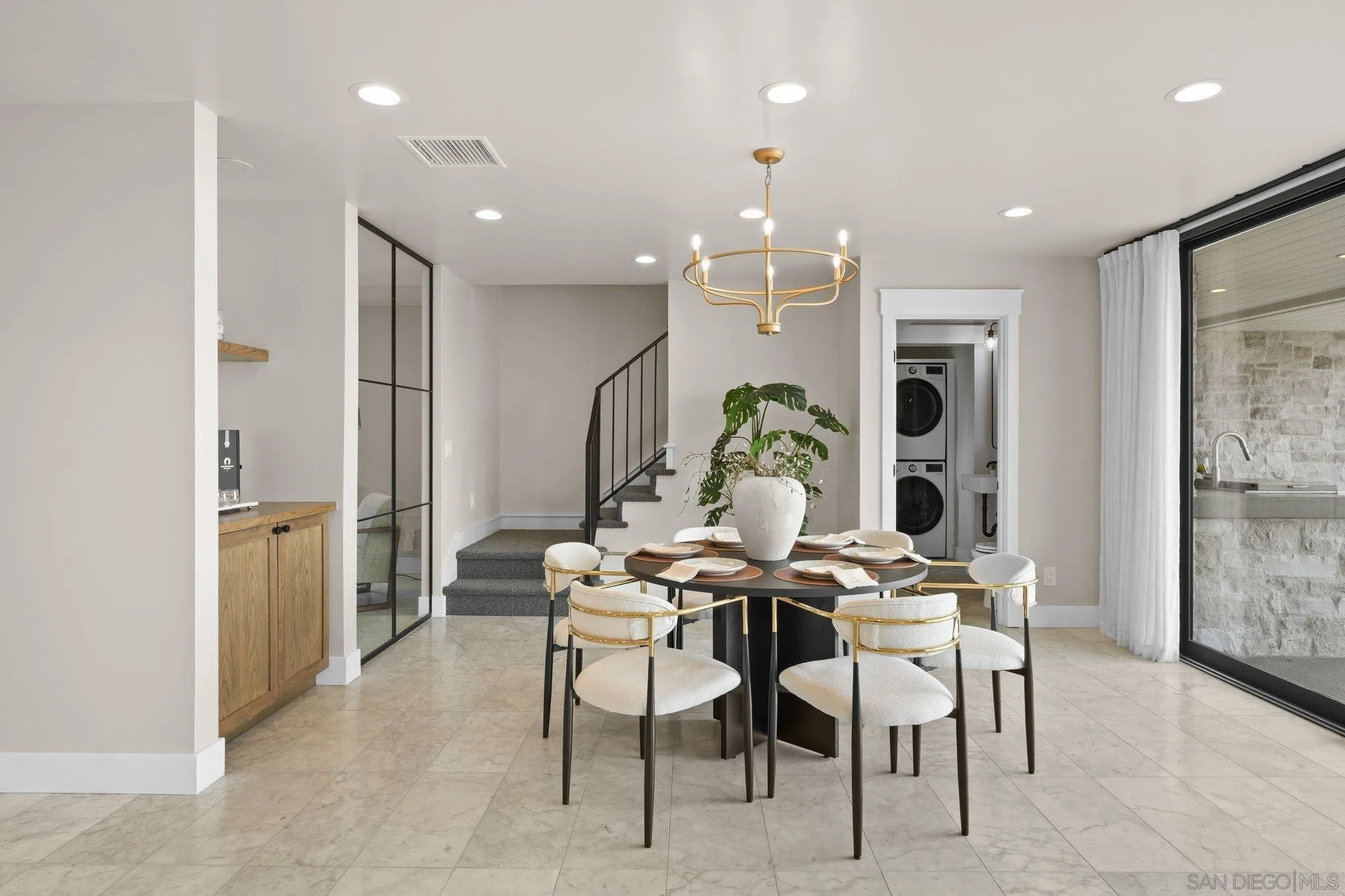 https://cdn.realtyfeed.com/cdn/127/260007902/931aa3051f45c2511a0c0f962cf95162.webp