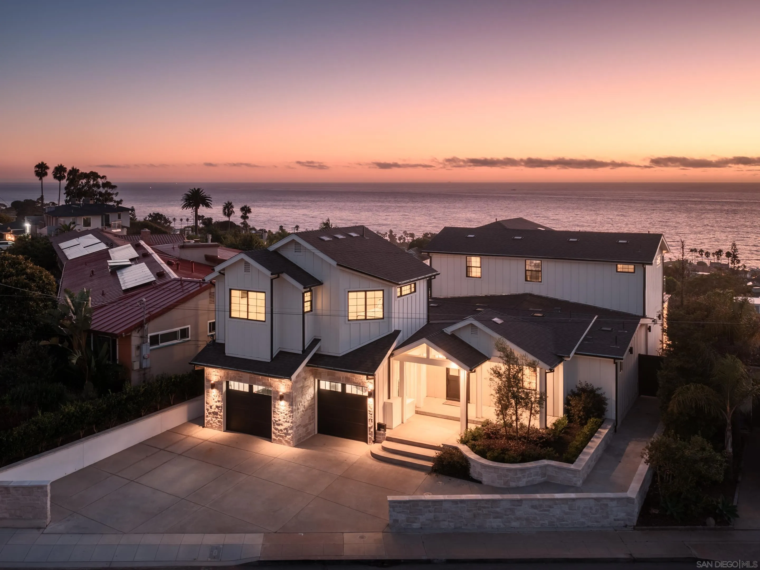 https://cdn.realtyfeed.com/cdn/127/260007902/b80eb0de556a04cfbd44bad88574fb75.webp