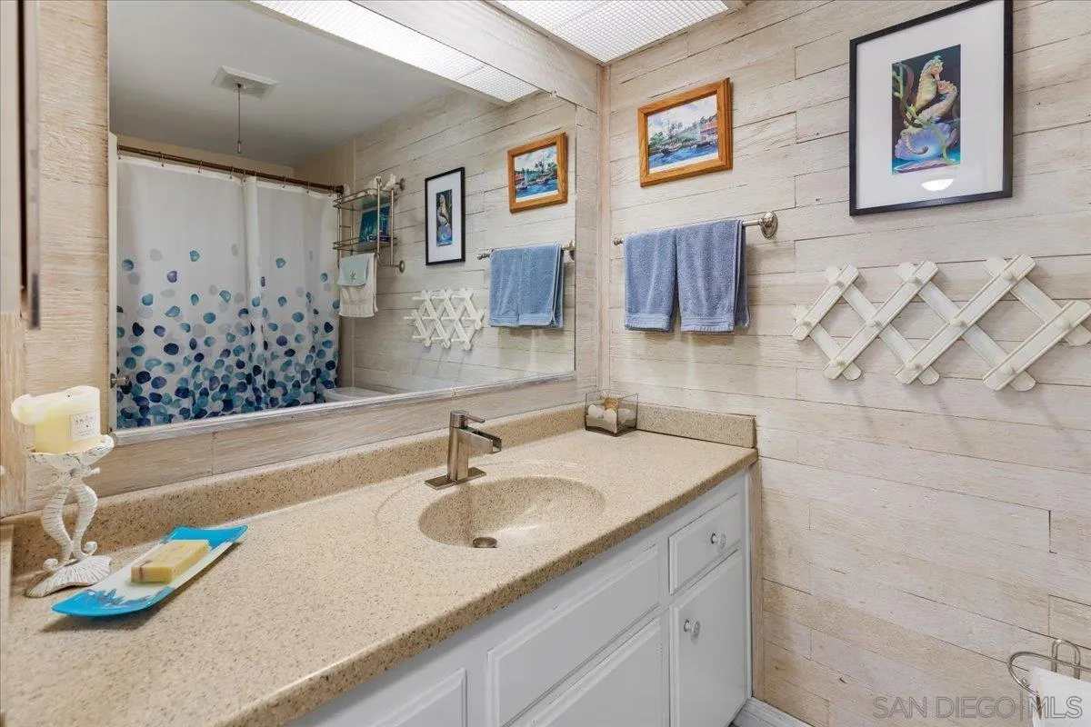 https://cdn.realtyfeed.com/cdn/127/260007905/061bf5abfca44e8b778393f81ad5c764.webp
