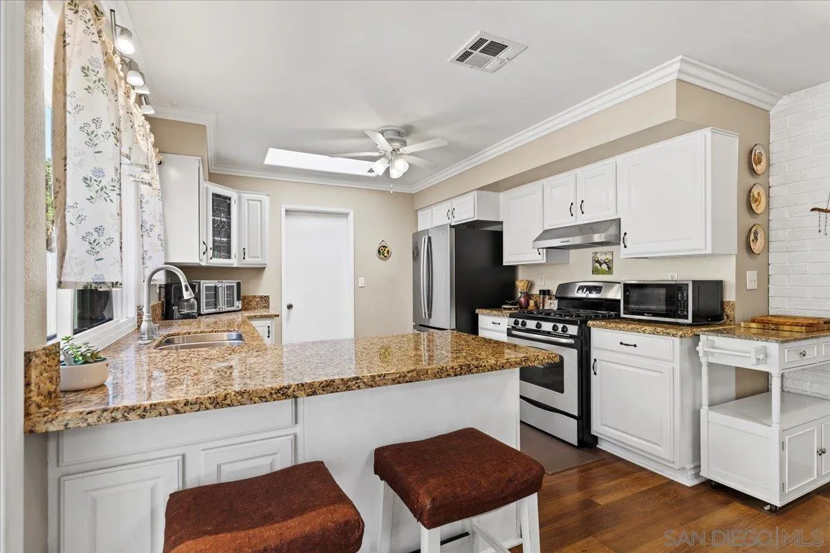https://cdn.realtyfeed.com/cdn/127/260007905/829c7c45fea1998783dede26a96eba90.webp