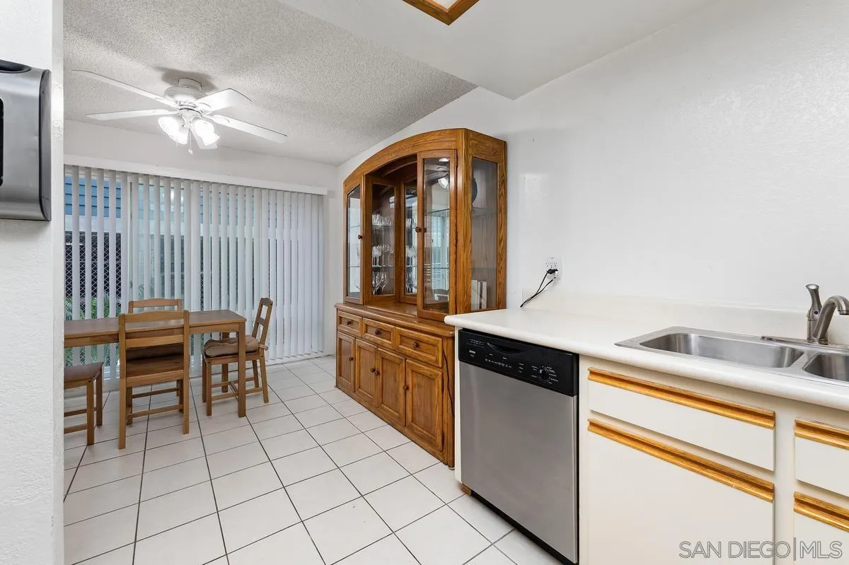 Photo #13: 260007907 Listing: Photo #13