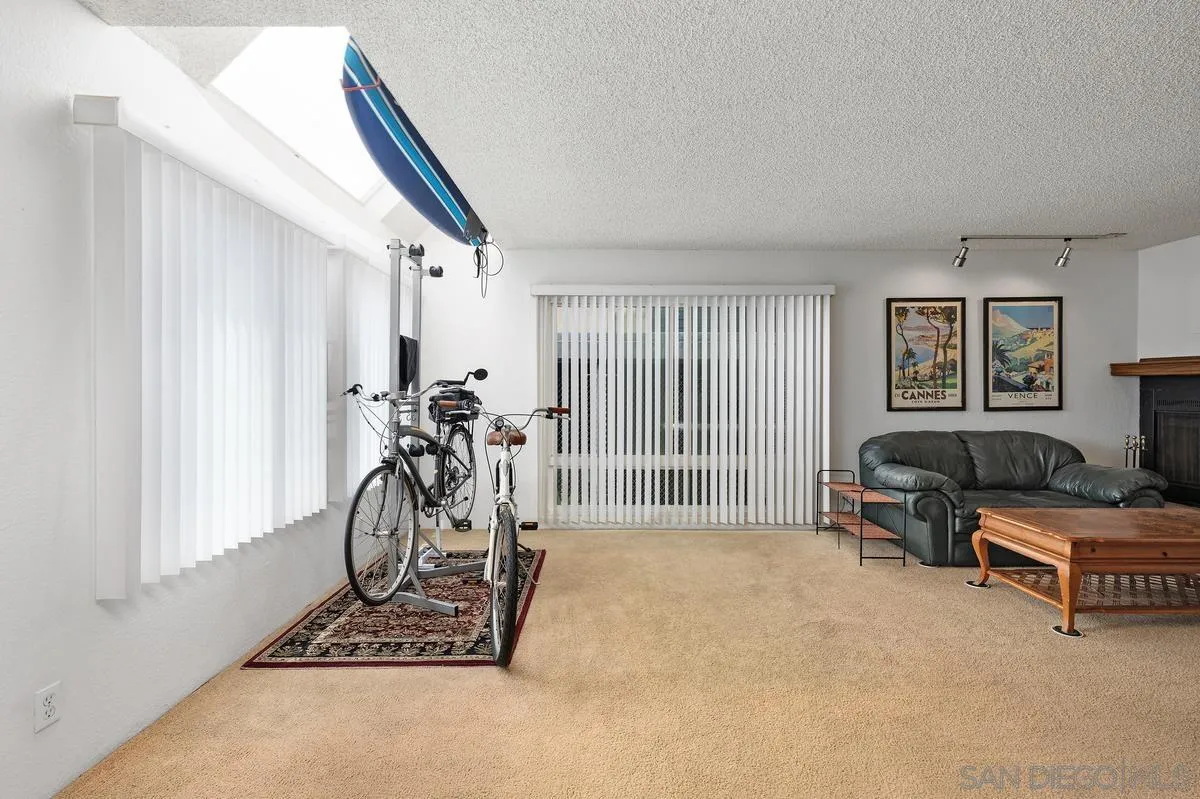 Photo #6: 260007907 Listing: Photo #6