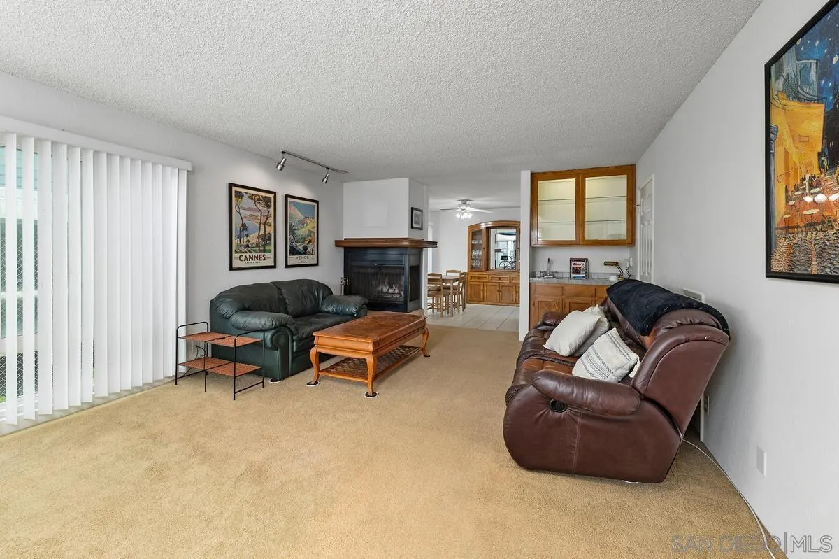 Photo #7: 260007907 Listing: Photo #7