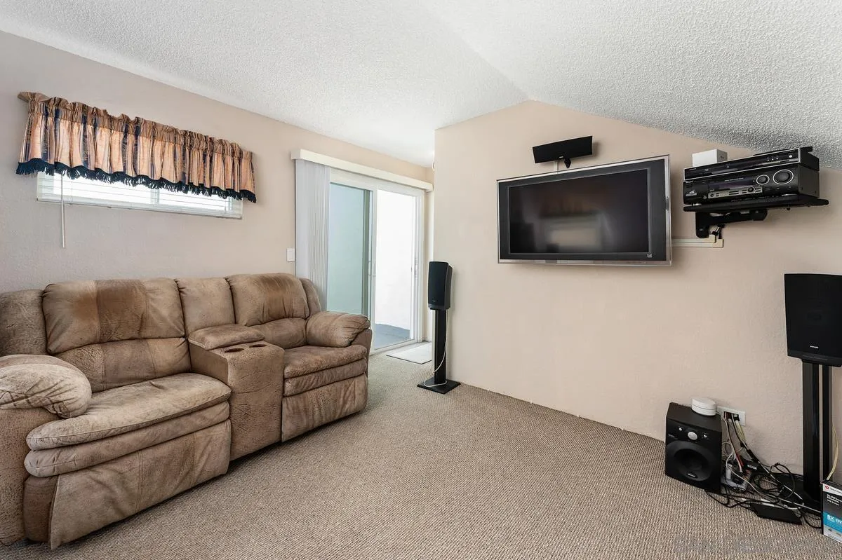 Photo #23: 260007907 Listing: Photo #23