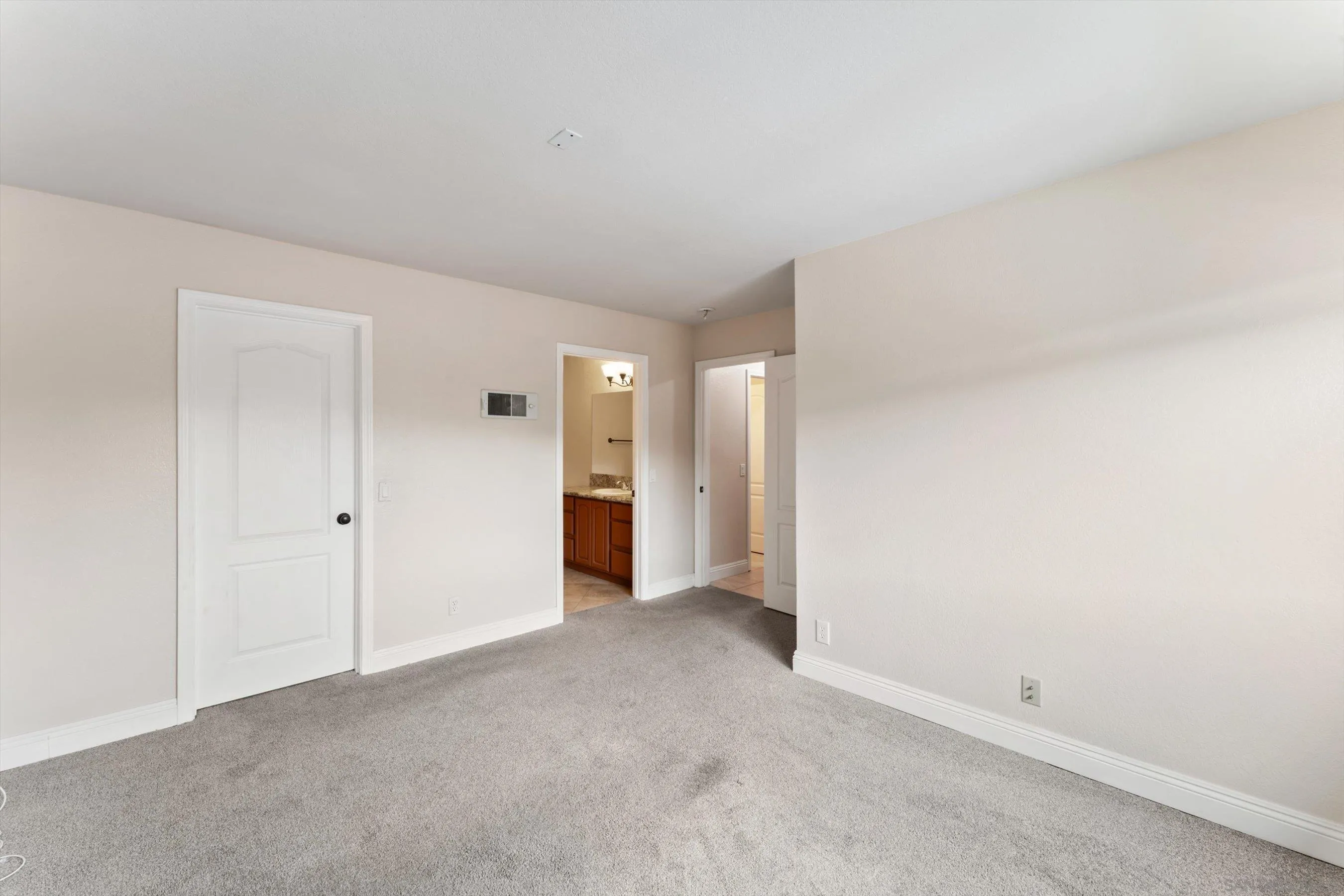 1075 Escondido Blvd UNIT 209, Escondido, CA, 92026