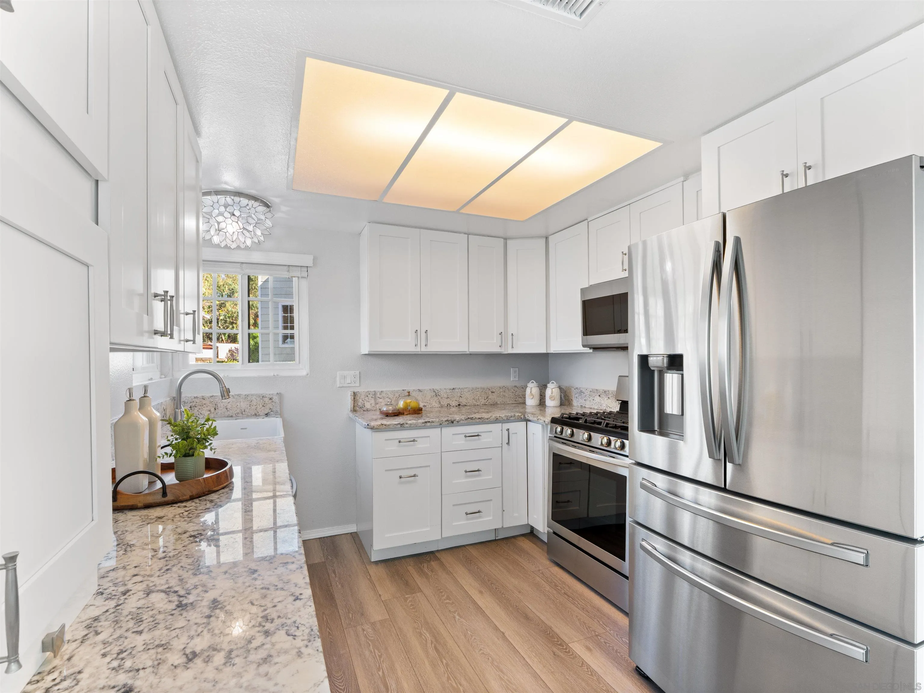 Photo #4: 260007919 Listing: Photo #4