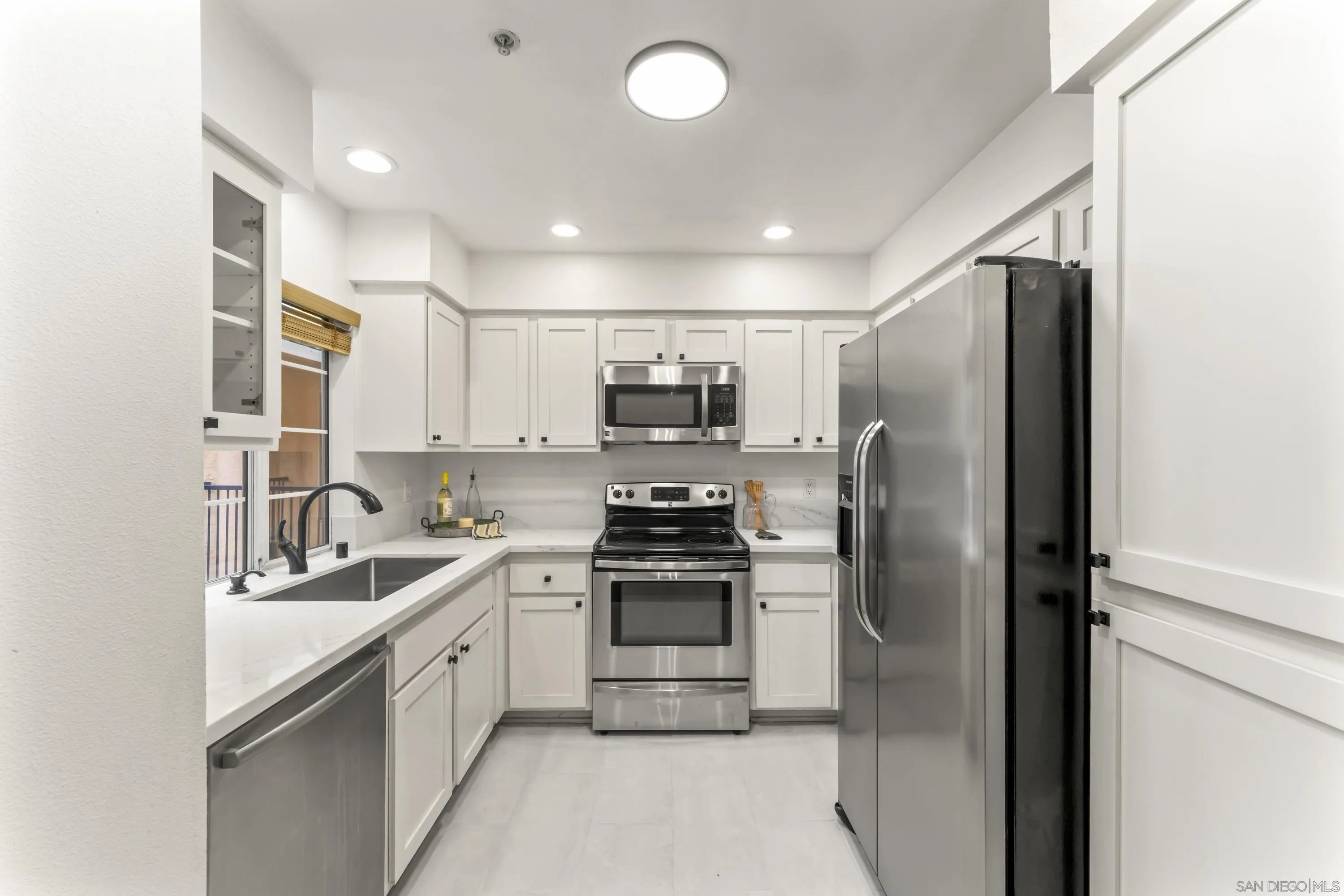 Photo #3: 260007921 Listing: Photo #3