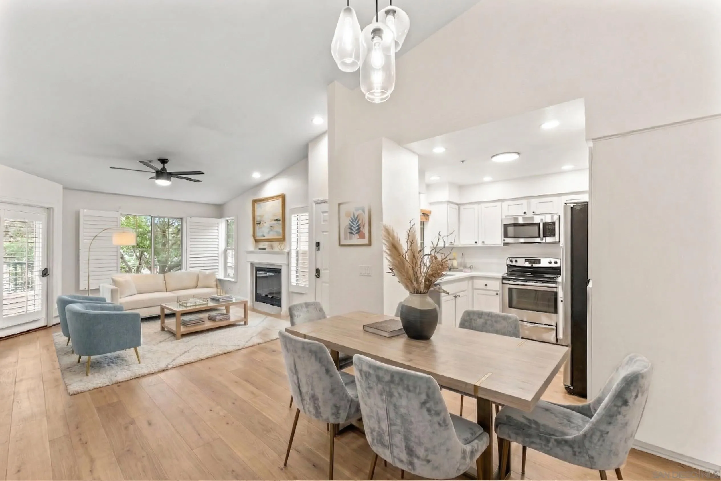 Photo #2: 260007921 Listing: Photo #2