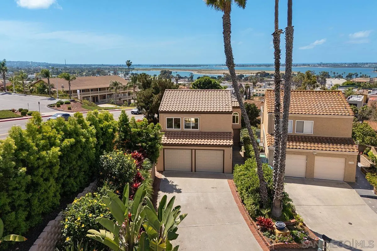 https://cdn.realtyfeed.com/cdn/127/260007925/071de8d56fe4ec279b6987808c9265aa.webp