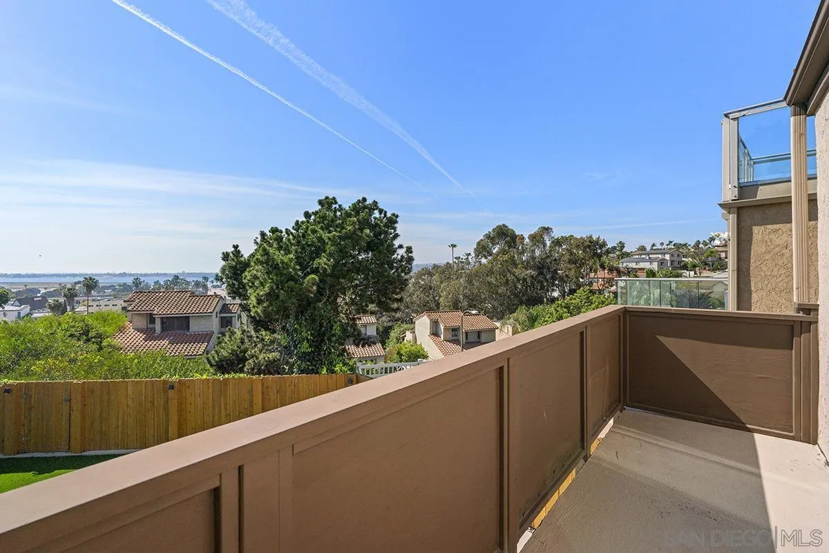https://cdn.realtyfeed.com/cdn/127/260007925/171c80fb29428b04f61eca589b8eb32f.webp