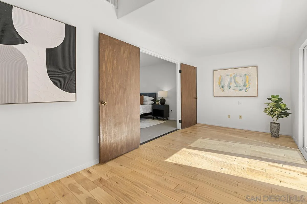 https://cdn.realtyfeed.com/cdn/127/260007925/3eb10f3b42b9ca4cff945c8683e37689.webp