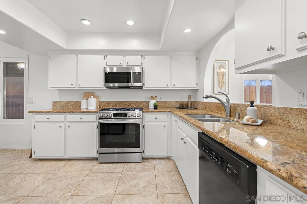 https://cdn.realtyfeed.com/cdn/127/260007925/5b188fd279c75fd6e6e6cd33cf600572.webp