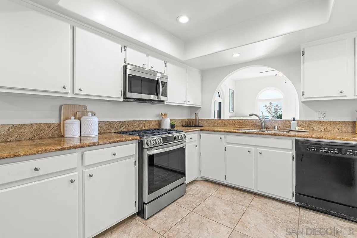 https://cdn.realtyfeed.com/cdn/127/260007925/6510a12075dc48a43d1649f025b20a97.webp