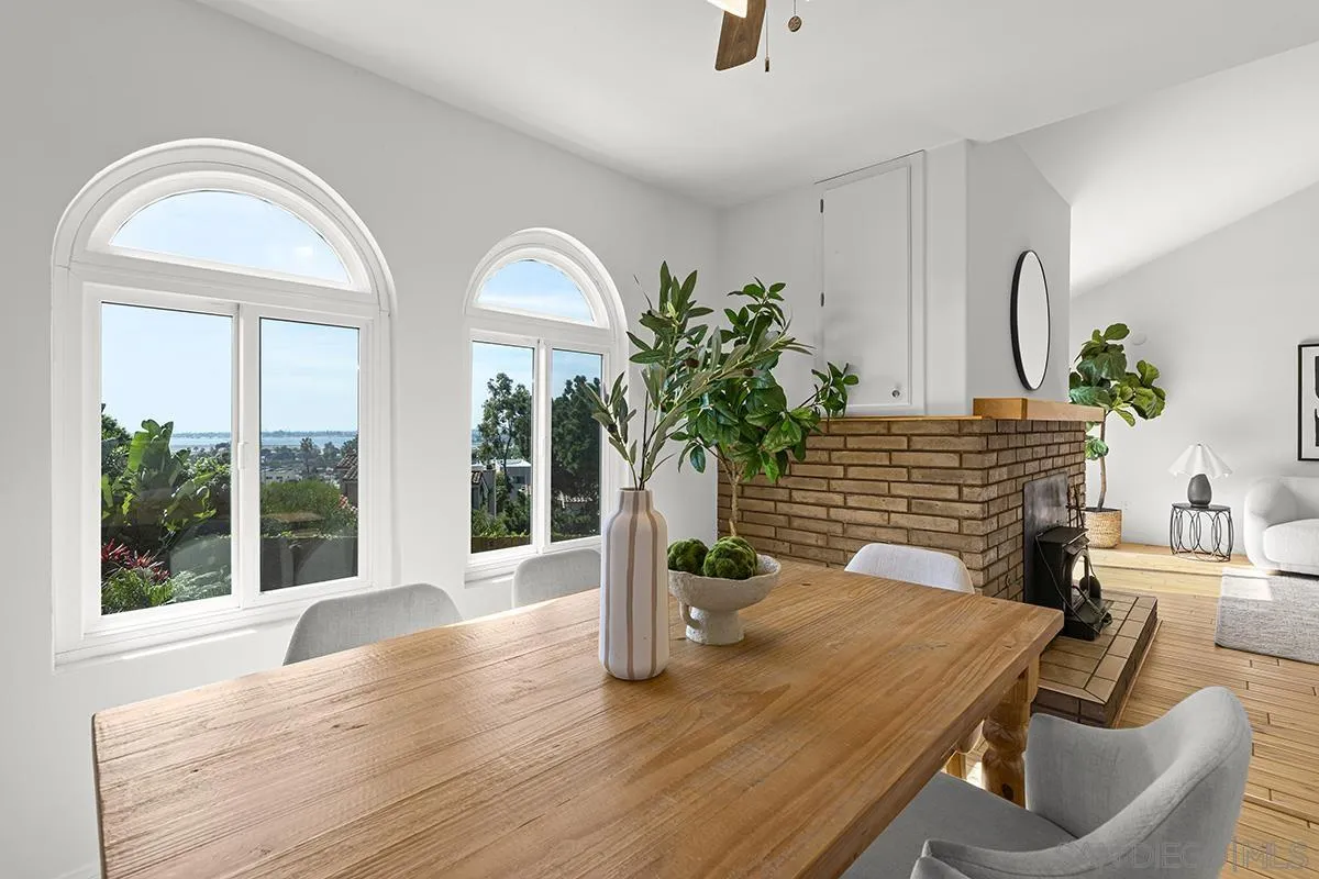 https://cdn.realtyfeed.com/cdn/127/260007925/7c17774e2d497382a472be89f91fa8f8.webp