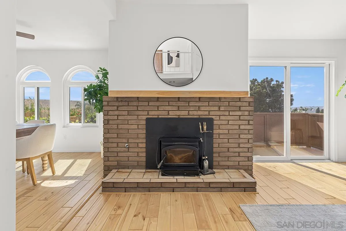 https://cdn.realtyfeed.com/cdn/127/260007925/b6ed9b2d1c81a2219645bfa713beae5c.webp