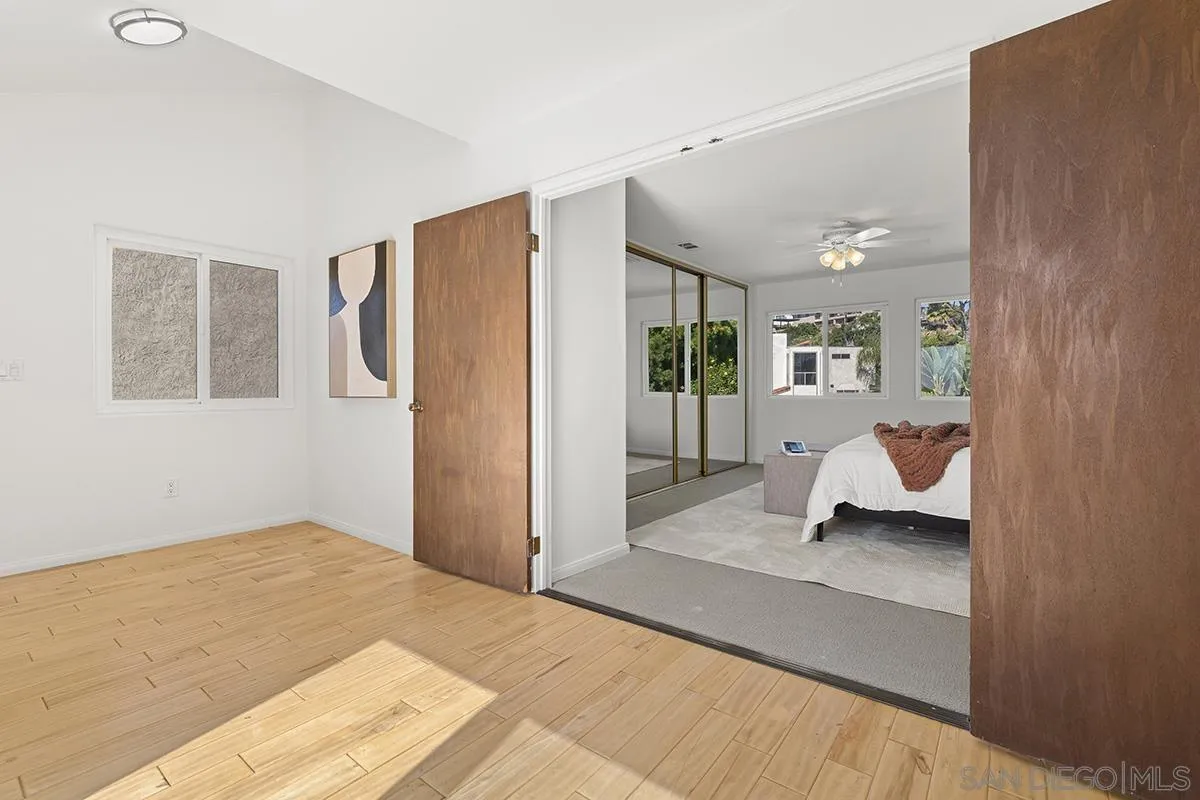 https://cdn.realtyfeed.com/cdn/127/260007925/d7fbdf8c545292246dd0d52ccc1af402.webp